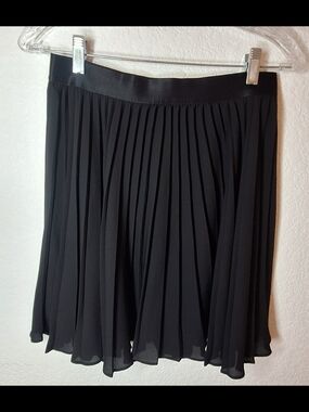 Express Black Pleated Chiffon Mini Skirt Satin Waistband Small S P 2017